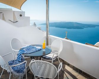 Angel Luxury Suites - Thera - Balcony