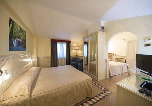 Mancini Park Hotel from $99. Rome Hotel Deals & Reviews - KAYAK