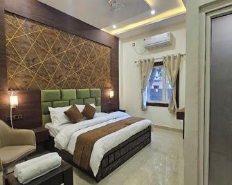 Triveni international Varanasi - Varanasi - Bedroom