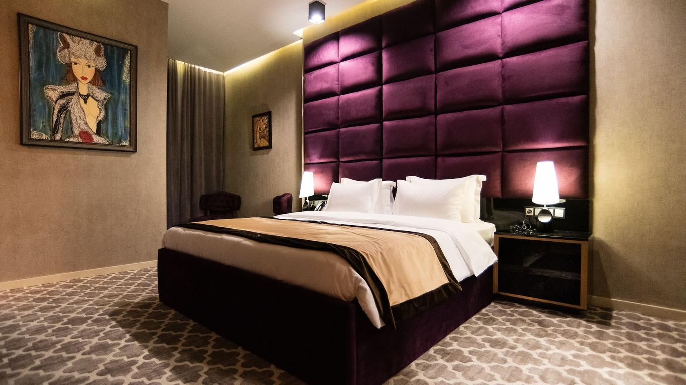Gallery Art Hotel