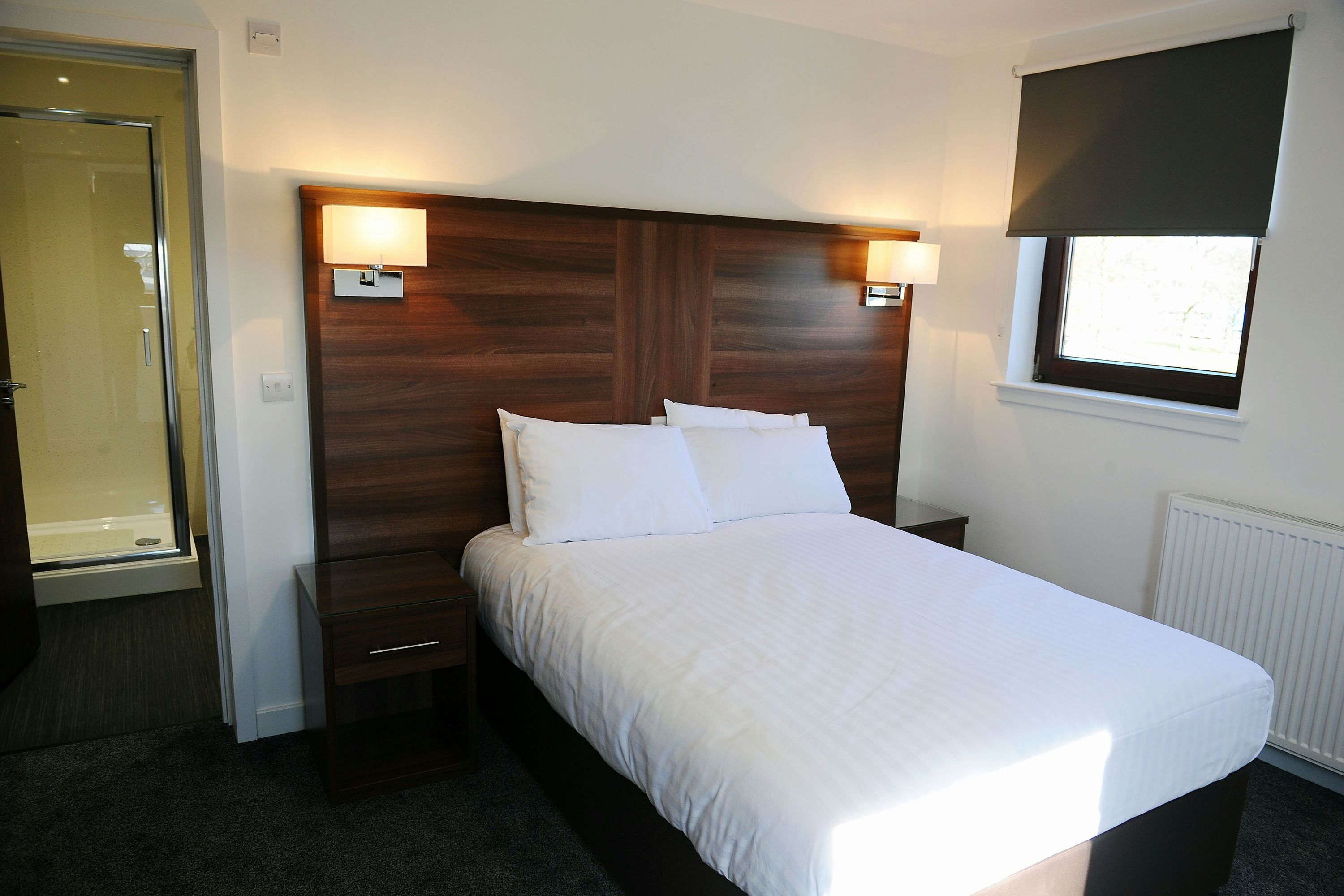Premier Lodge - Grangemouth - Bedroom