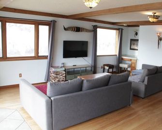Kisercreek farmhouse - Cedaredge - Sala de estar