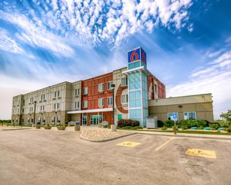 Motel 6 Headingley-Winnipeg West - Headingley - Edificio