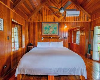 Palau Carolines Resort - Koror - Bedroom