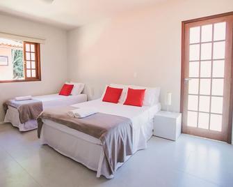 Clh Suites Ilha Grande - Vila do Abraao - Makuuhuone