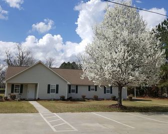 Quiet 1-bedroom apartment with WiFi, Central Heat/AC in charming Dublin - Dublin - Gebouw