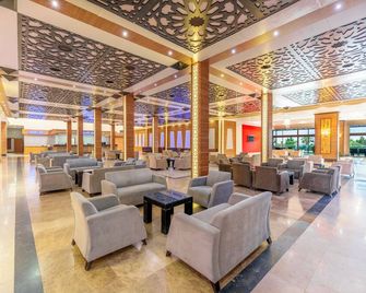 Casa Fora Beach Resort - Cenger - Recepción