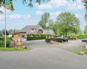 Chalet in Reutum by Almelo Nordhorn Canal - Reutum - Vista del exterior