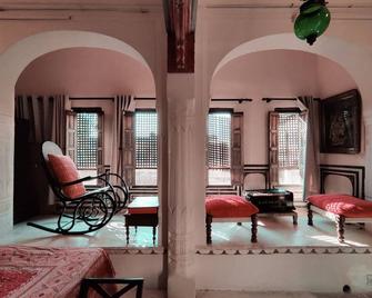 Vedaaranya Haveli - Am Hotel Kollection - Ramgarh Shekhawati - Sala de estar