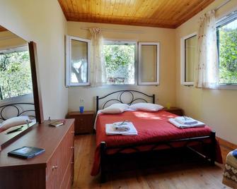 Dina's vacation rental home - Pelekas - Schlafzimmer