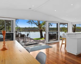 Bundalong Beauty - 분달롱 - 거실