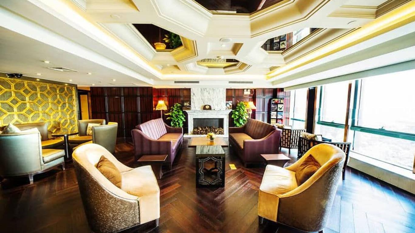 Paramount Gallery Hotel