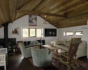 Charming timber house in the Stockholm Archipelago - Varmdo - Sala de estar