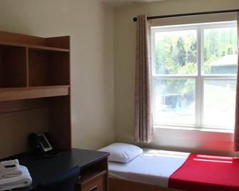 Chalet Style Apartments - Chalet Style Apartments #26 - Ideal For Sport Teams - Corner Brook - Bedroom