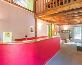 Hotellerie de la Cascade - Saint-Genis-les-Ollières - Accueil