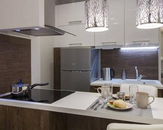 Flow - White Tower Two Bedroom Suite - Salónica - Cozinha