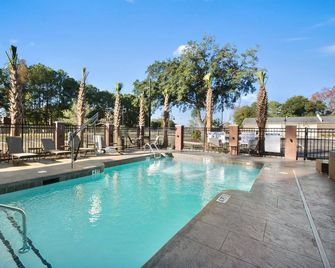 DoubleTree by Hilton Charleston Mount Pleasant - Mount Pleasant (Carolina del Sur) - Piscina
