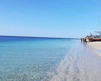 Splendido appartamento a Soverato fronte mare - Soverato - Plage