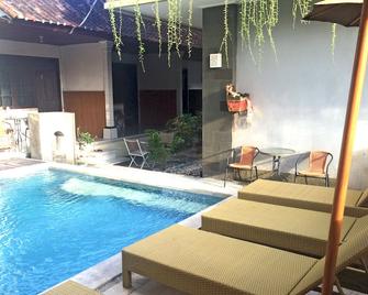 峇里島馬雅村酒店 - 庫塔 - 庫塔 - 游泳池