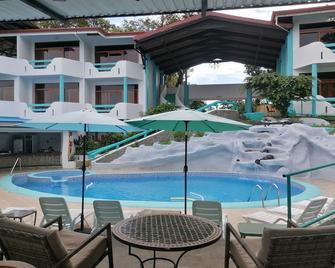 Hotel Planeta Sano - Manuel Antonio - Havuz