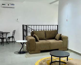 Bilak Luxury Apartments & Homes Ltd - Abuja - Living room