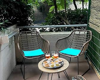 Casa Aleardi grazioso e nuovissimo monolocale con balcone - Pesaro - Balcón