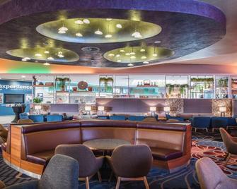 Holiday Inn Sydney St Marys By IHG - Rooty Hill - Lounge