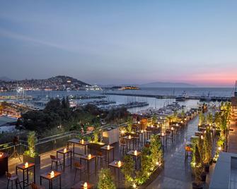 DoubleTree by Hilton Kusadasi - Кушадаси - Ресторан