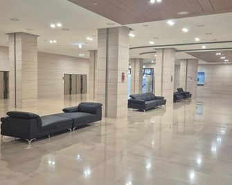 Landmark Stay in Songdo - Inczhon - Lobby