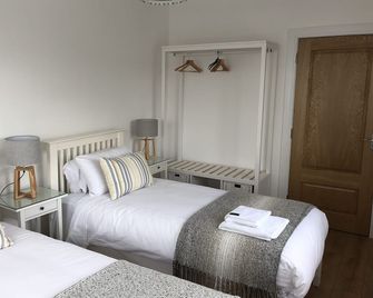 Eyre Square Townhouse - Galway - Bedroom