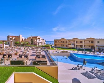 Silver Beach Hotel & Apartments - Gerani - Piscine