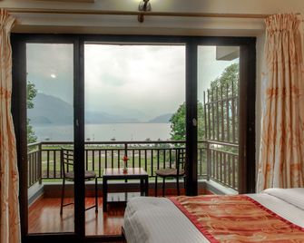Hotel Peace Plaza - Pokhara - Balkong