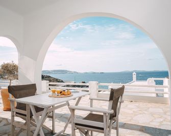 With-inn Mykonos Suites - Tourlos