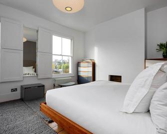 Veeve - The London Fields Family Retreat - London - Bedroom
