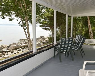 Auberge Sur Mer Charlevoix - Saint-Siméon - Balkón