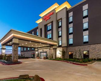 Hampton Inn Oklahoma City Northeast - Oklahoma City - Building