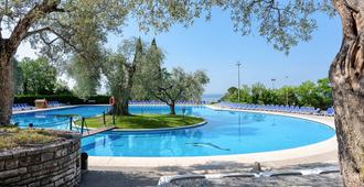 Hotel Marco Polo - Garda - Bể bơi