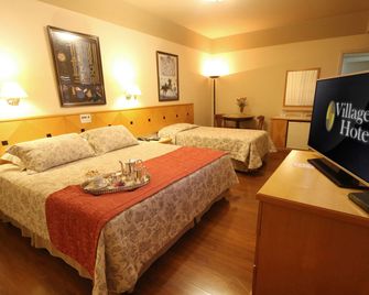 Village Hotel - Ponta Grossa - Bedroom