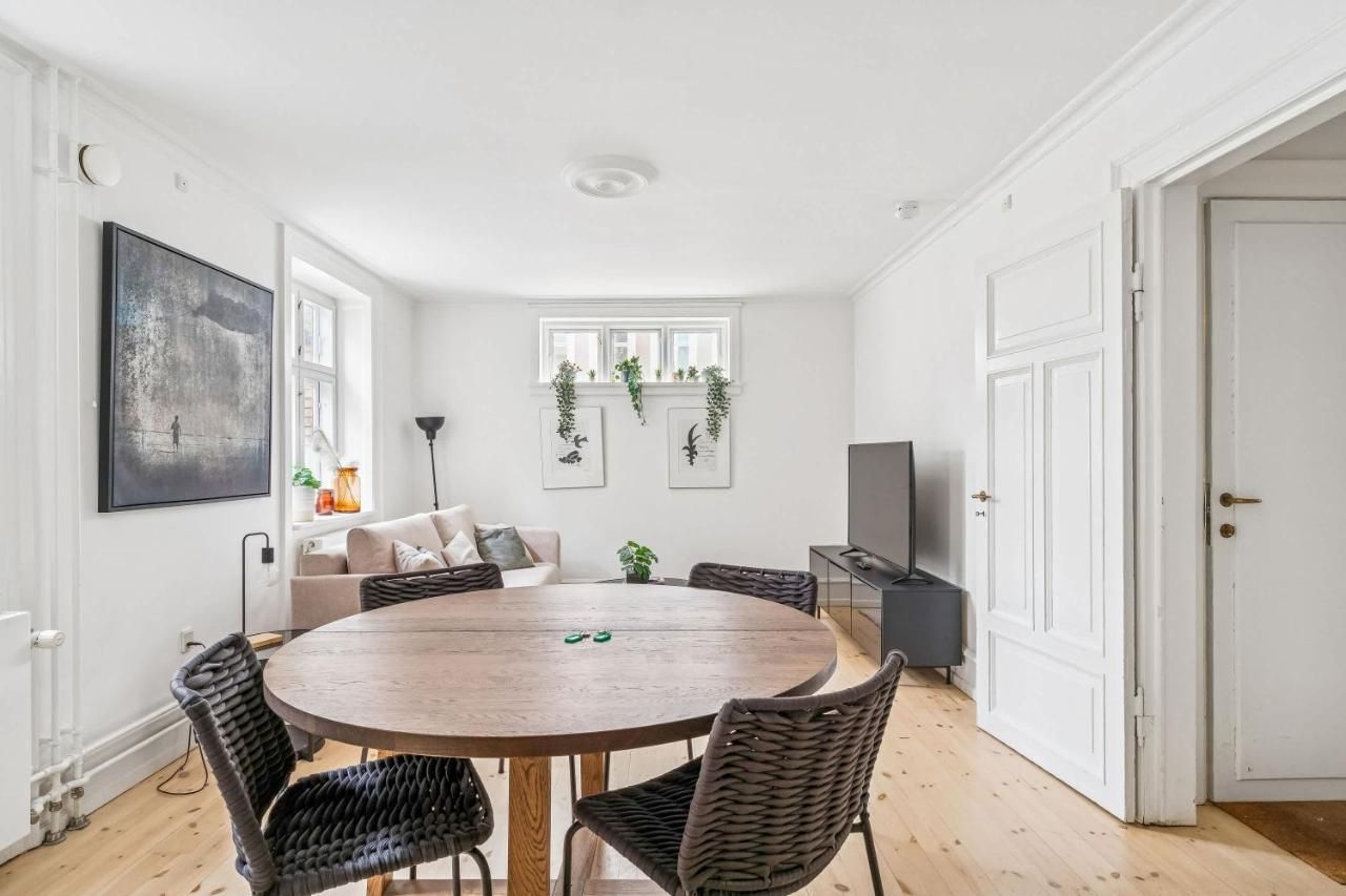 Stay Central - Steps From Nyhavn & Near Tivoli – København