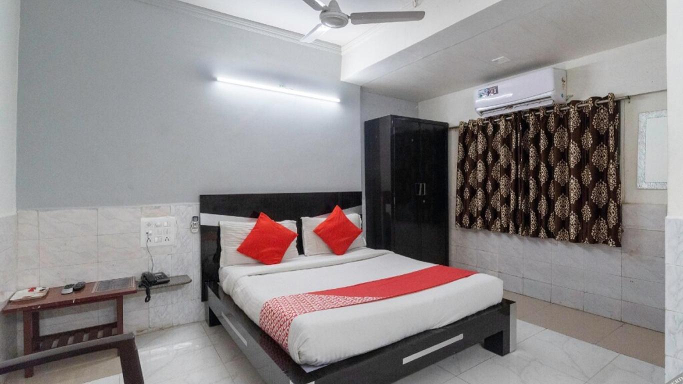 OYO 13535 Aakash
