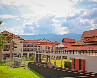 Green Lake Resort - Sha Extra Plus Certified - Chiang Mai - Edifício