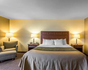 Comfort Inn And Suites - Madisonville - Bedroom