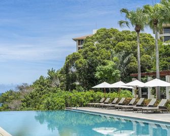 The Atta Terrace Club Towers - Onna - Zwembad