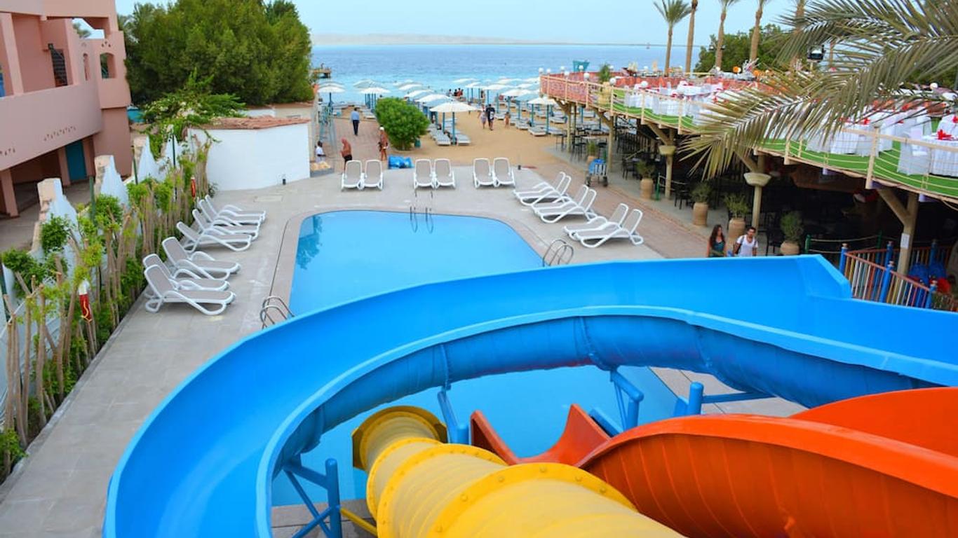 Minamark Beach Resort