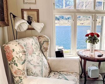 Chalet Villa Esefjord by Interhome - Balestrand - Sala de estar