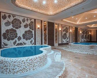Midtown Hotel Baku - Baku - Bazén