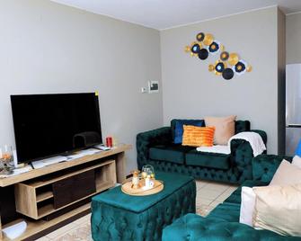 Mateezspace - Boksburg - Living room