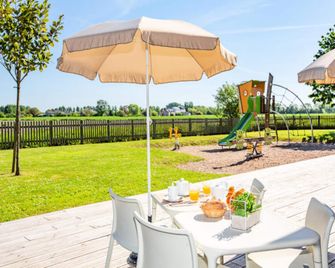 Vacancéole - Domaine de Saint Orens - Montréal - Patio