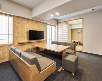 Mimaru Tokyo Kinshicho - Tokyo - Living room