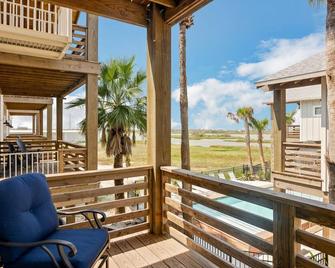 New Marvelous Beach Home 2min From Beach - Port Aransas - Μπαλκόνι